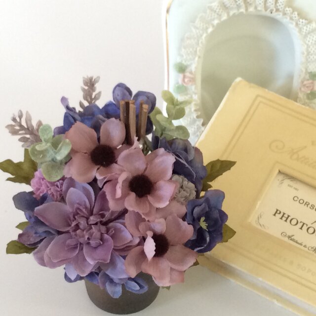 小さな真珠の涙  （仏花、造花、ミニサイズ、お供え、お盆お彼岸、敬老の日、ペット）