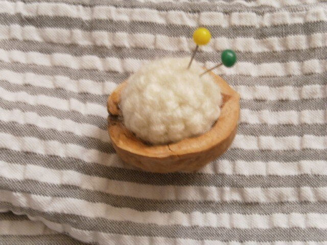 クルミのピンクッション・2つセット♪ | iichi 日々の暮らしを