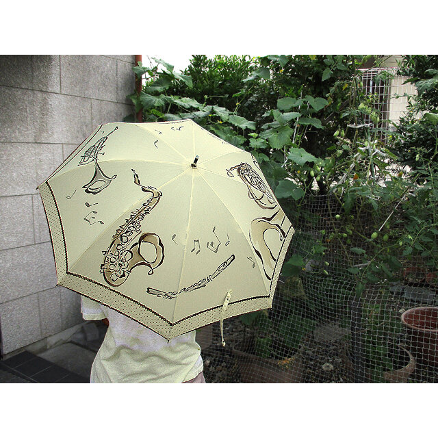 ポップな管楽器達の日傘（奇なり色・ドット柄布付き）　　の画像1枚目