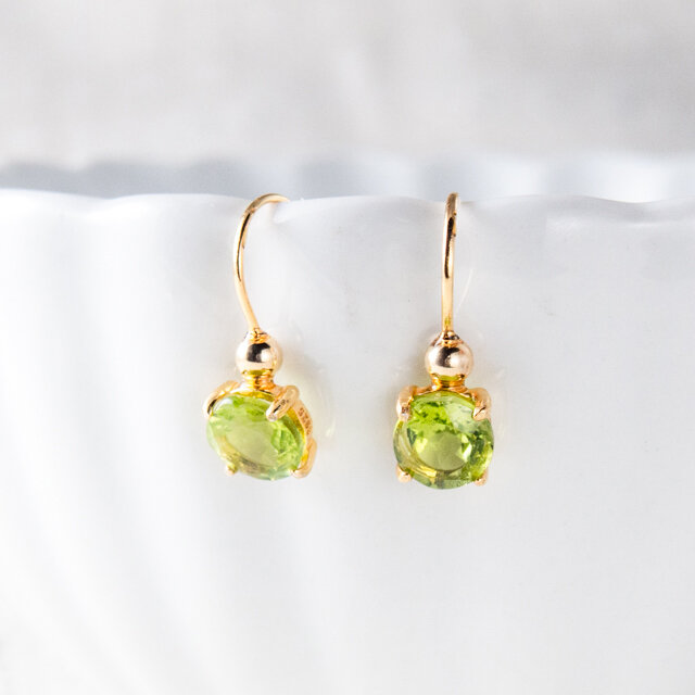 6mmペリドットのシンプル・フックピアス～SV925+18KGP