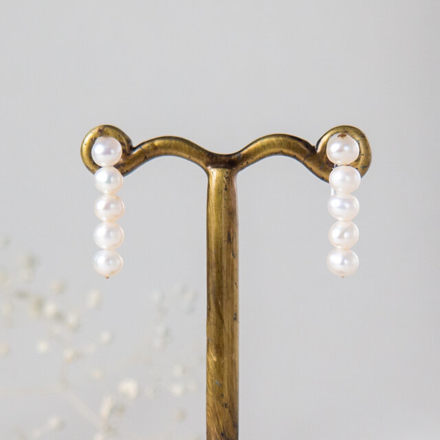 淡水パールの細みバー・イヤリング(ノンホールピアス)