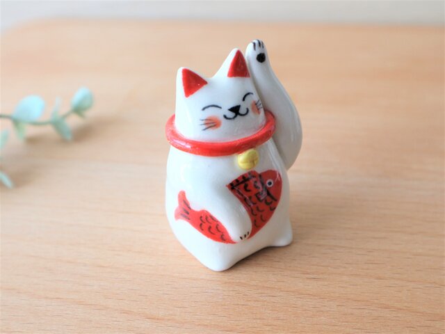 鯛抱き招き猫（ 左手 ） 〈リニューアル〉 | iichi 日々の暮らし