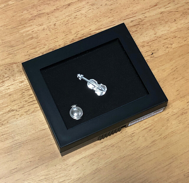 バイオハザード/シルバーピンズ/ピンバッジ/新品 2025年最新】Yahoo!オークション -バイオハザード バッジの中古品