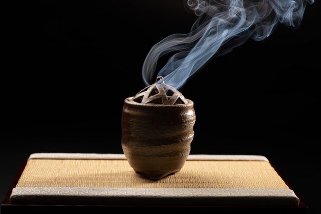 備前焼  菊柄香炉  木村陶雲 備前焼 菊柄香炉 木村陶雲