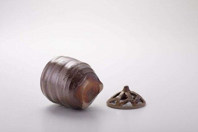 備前焼香炉（幾何学模様） | iichi 日々の暮らしを心地よくする