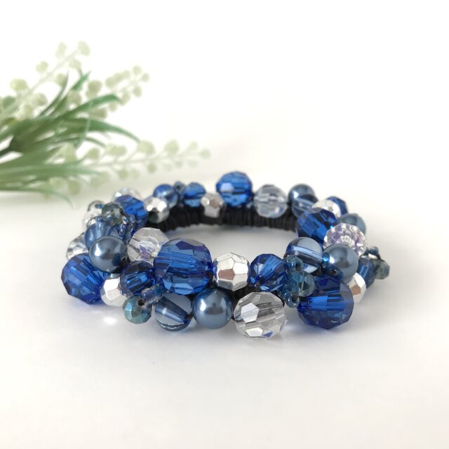 メグえもん様 水色 ハーフ シュシュ☆ビーズ ヘアゴム☆ハンドメイド コバルトブルー のクロッシェ シュシュ 青 かぎ針編み ビジュー