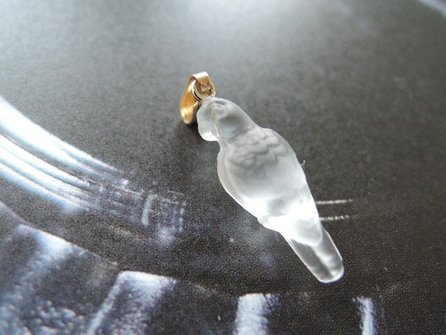 1225）Vintage Swarovski glass 20×8mm ✨ラブバードフロストガラスの