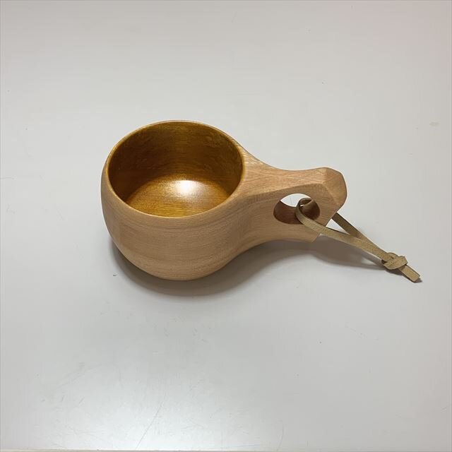 桜材のククサ内面【伝統工芸士の漆塗り】マグカップ　送料無料１点もの　his-139