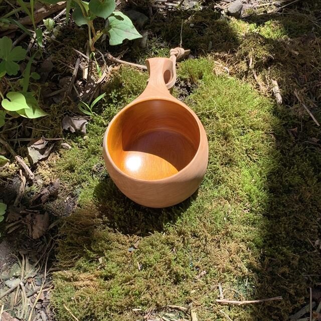 桜材のククサ内面【伝統工芸士の漆塗り】マグカップ　送料無料１点もの　his-230