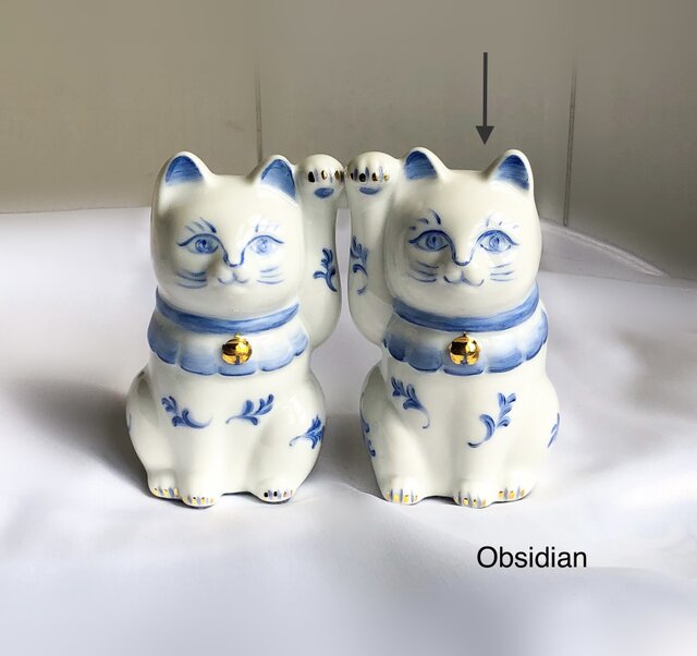 伊万里焼　招き猫　右手高い　金運アップ　唐草模様 伊万里焼 招き猫 右手高い 金運アップ 唐草模様 | 置物