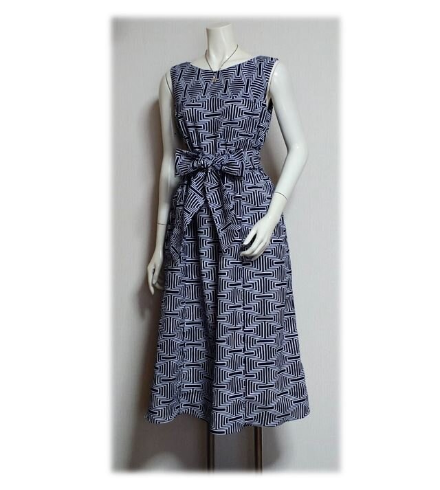 217　新品浴衣地Aラインワンピース（ジオメトリック）