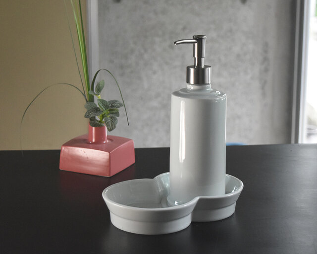 磁器のディスペンサー Base 磁器 陶器 アルコール消毒ディスペンサー
