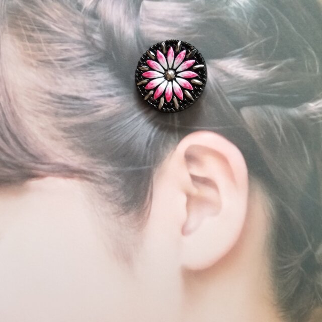 チェコガラスボタン　可愛いお花のポニーフック　
