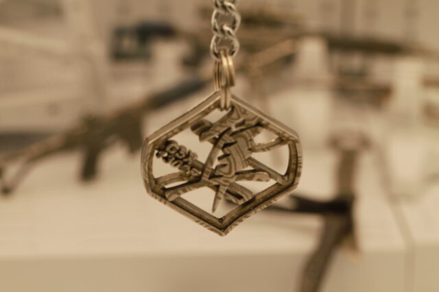 オーダーメイド バイクキーホルダー高級希少コバルト製 | iichi 日々の