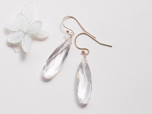 大粒クリスタルのシンプルピアス（14kgf）／イヤリング | iichi 日々の