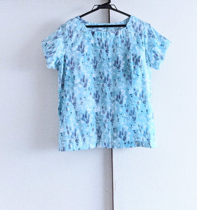 花のブラウス１１０