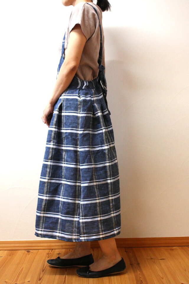 リネン　大人のタックエプロンワンピース　　