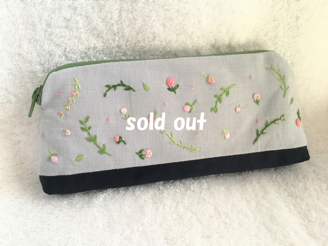 花刺繍のメガネケース～ピンクの小花～ | iichi 日々の暮らしを