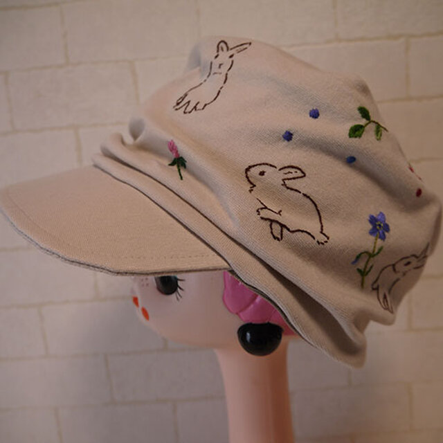 コットン素材スパンフライスニット生地で作ったニットキャップ（うさぎさん集まれ）