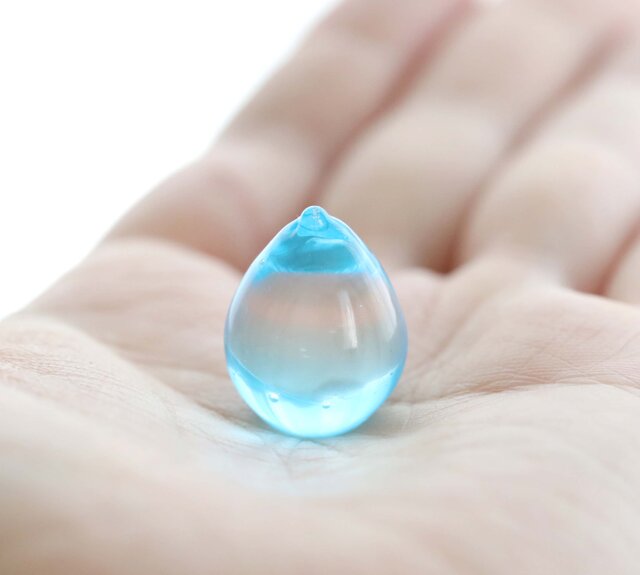ガラスのプチオブジェ 「虹の雫」 ＊一粒のお値段です＊ | iichi 日々