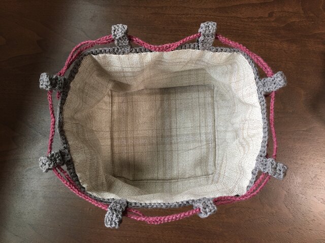 巾着　　1 ハンドメイド グラニースクエアの巾着 | iichi 日々の暮らしを心地よくする