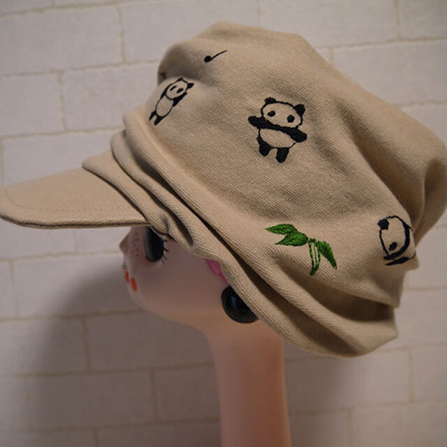 コットン素材スパンフライスニット生地で作ったニットキャップ（パンダのダンス）