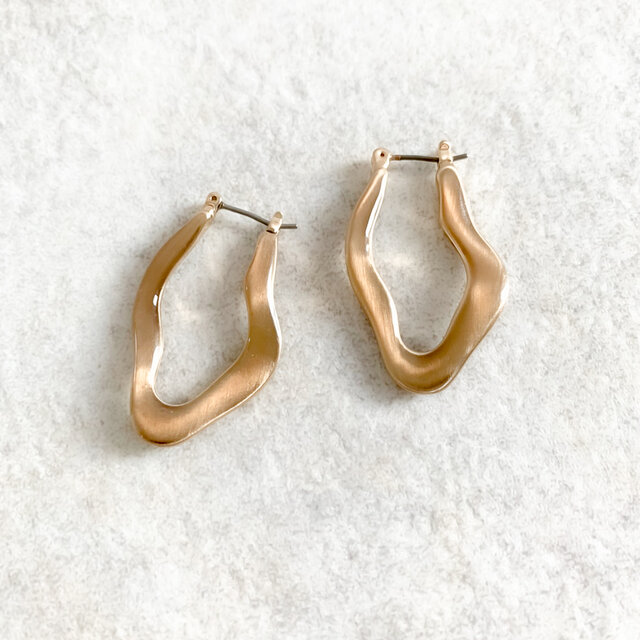 Browngold frame hoop チタンピアス