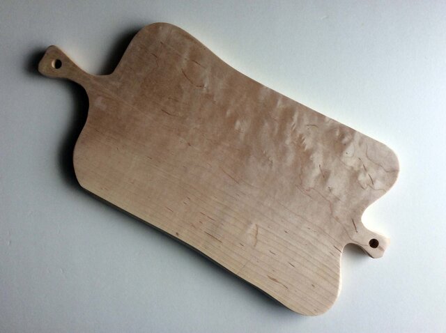 カエデのカッティングボード#677 | iichi 日々の暮らしを心地よくする