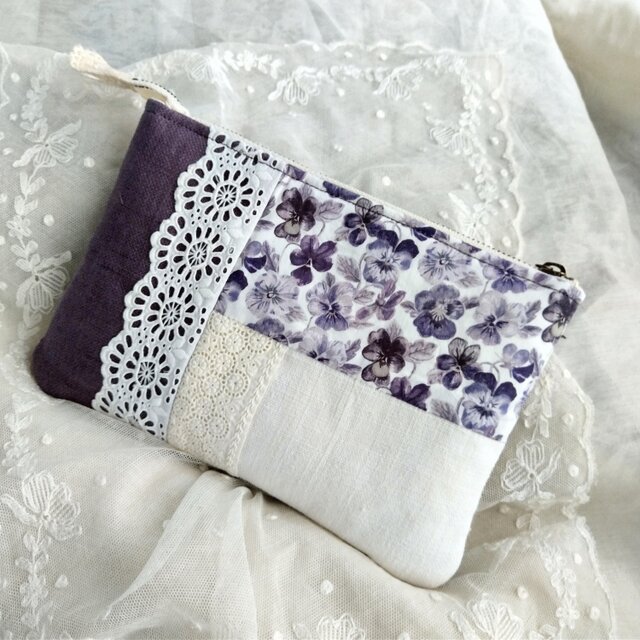 送料 無料ハンドメイド・手芸 - パンジーのがま口ポーチ 手刺繍