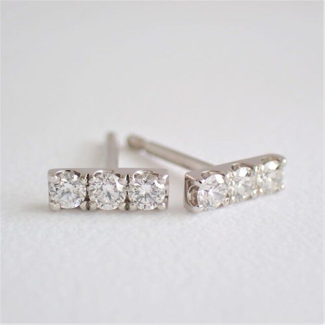Pt900 ダイヤモンド ラインピアス 0.2ct | iichi 日々の暮らしを