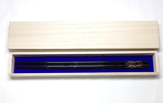 ほぼ未使用 懐石道具 木製黒塗 松葉蒔絵 箸洗い 十客揃 見返し蒔絵 元箱 ほぼ未使用 懐石道具 木製黒塗 松葉蒔絵 箸洗い 十客揃 見返し
