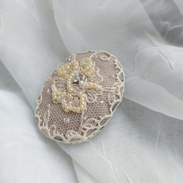 アンティークレース*ビーズ*刺繍*ブローチ*オーバル | iichi