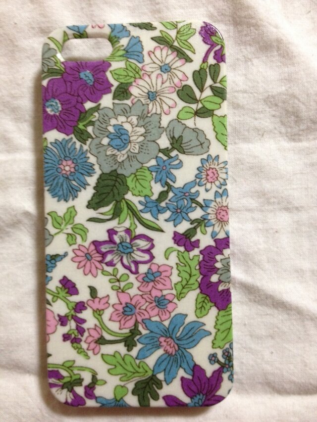 【再販】大人可愛いリバティiPhone5,5sケースの画像1枚目