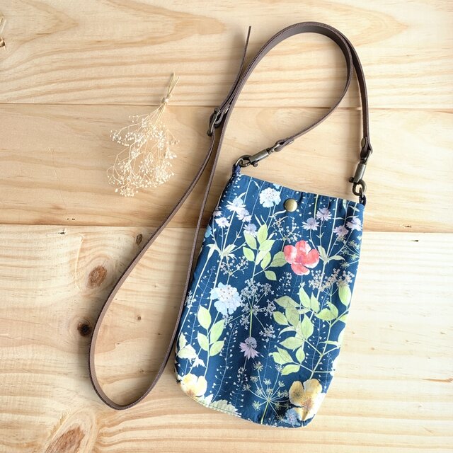 リバティ　スマホポーチ　持ち手/ショルダー　帆布裏地　本革ベルト＜Irma＞(イルマ)