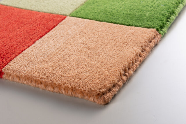 新品　手紡ぎ手織りラグ 通年18℃ オールシーズン手織りラグ ガゼニギャッベ 181x121cm