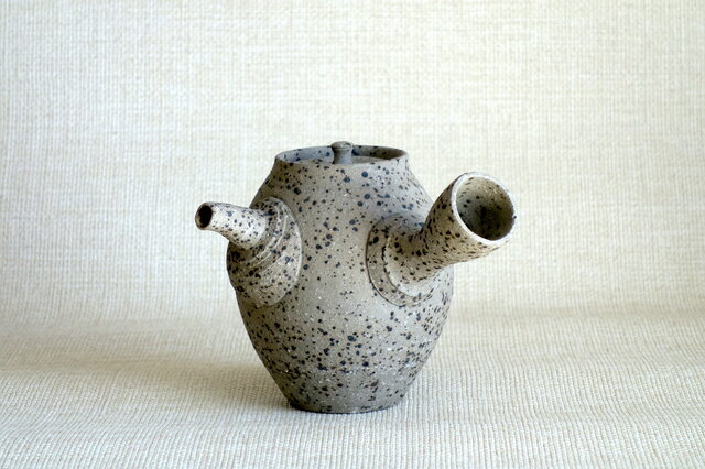 注器(白御影1)の画像1枚目