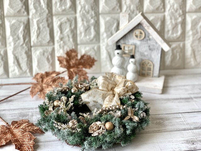 プラチナゴールドのクリスマスリース 玄関 インテリア プリザーブド