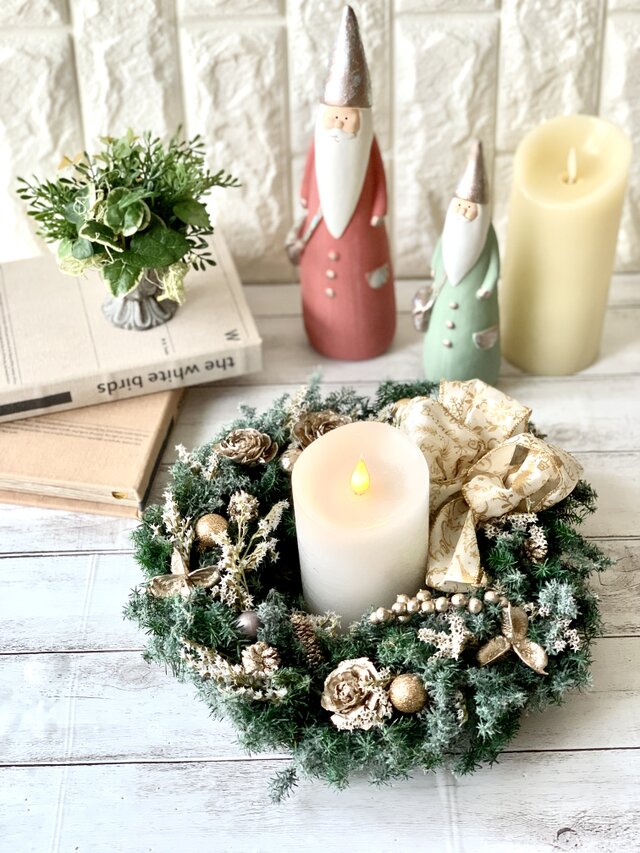 プラチナゴールドのクリスマスリース 玄関 インテリア プリザーブド