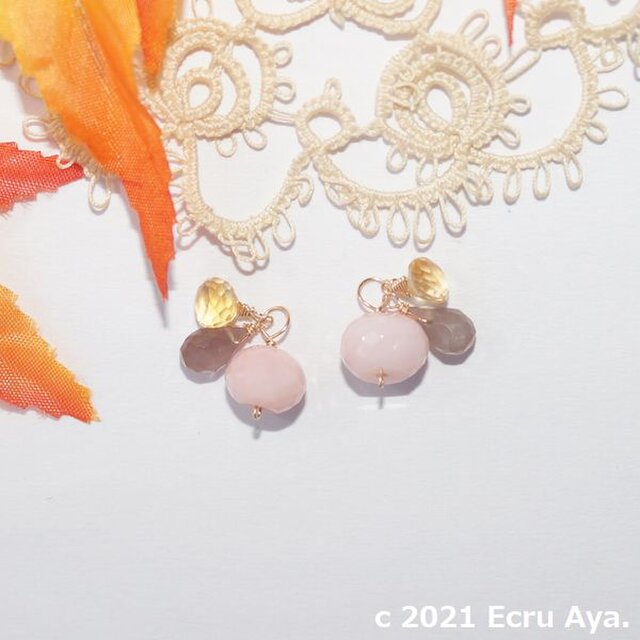 *Upala*ピンクオパールがメインのピアスチャーム