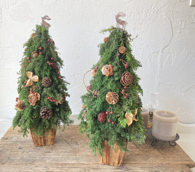 ラスト1点！ナチュラルなクリスマスツリー〜プレゼントを運ぶトナカイ