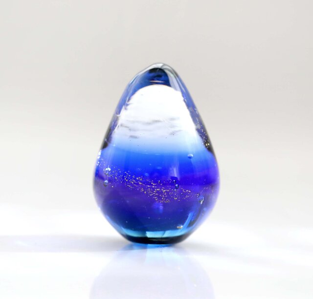 ガラスの雫の小さなオブジェ 「流星と夜明け」 | iichi 日々の暮らしを