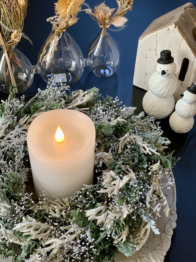 ホワイトシルバーリース 玄関 クリスマス インテリア プリザーブドフラワー プレゼント Iichi ハンドメイド クラフト作品 手仕事品の通販