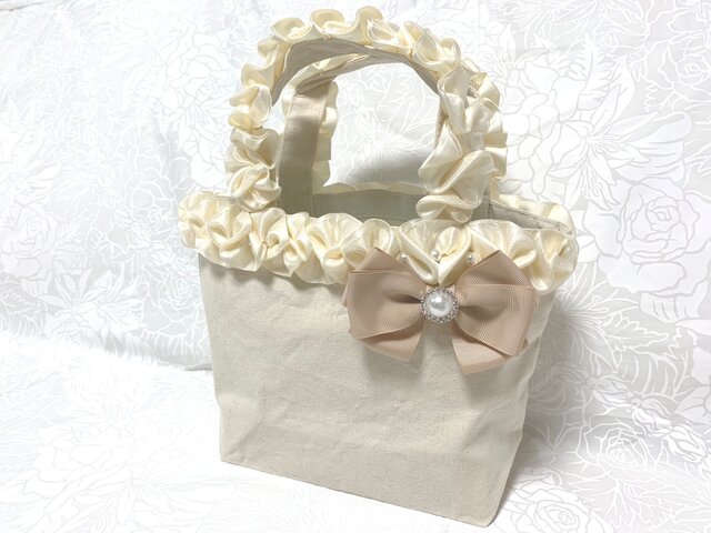ハワイアンリボンレイ【ダブルフリルリボンバッグ アイボリー 完成品♪】の画像1枚目