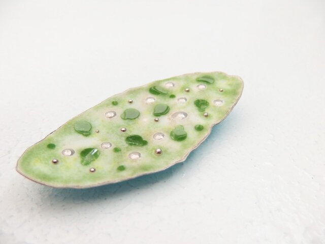 七宝ブローチ 春のおとしもの 緑の画像1枚目