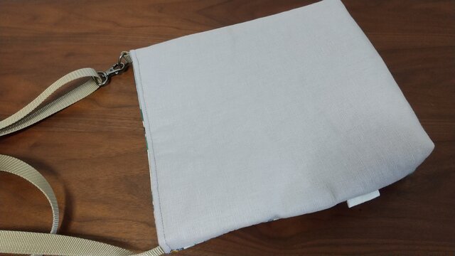 ログキャビンショルダー | iichi 日々の暮らしを心地よくする