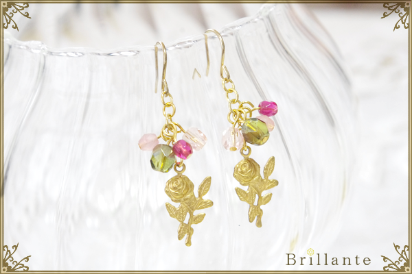 antique collar rose piercedの画像1枚目