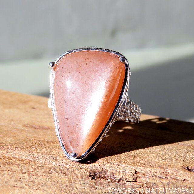 ピーチムーンストーン リング / Moonstone Ring