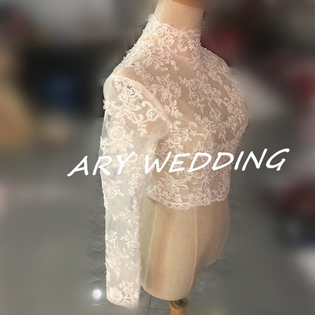 高品質！ウエディングドレス 長袖　ハンドビーディング 可憐な花刺繍のトップス ボレロ 結婚式 花嫁