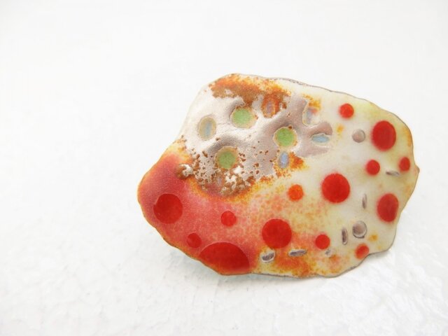 七宝ブローチ 春のおとしもの 銀の画像1枚目