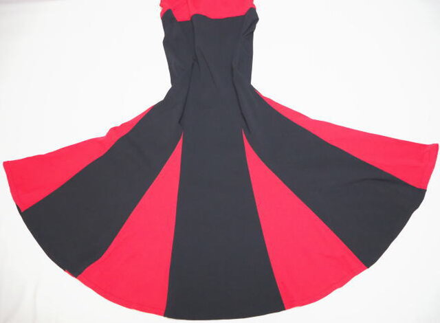 フラメンコスカート 黒・赤・白 楽天市場】フラメンコ スカート ダンス 衣装 大きい裾 フレア